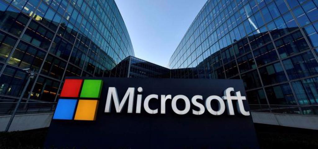 "Κλείδωσαν" σε Σπάτα και Κορωπί τα data centers της Microsoft 